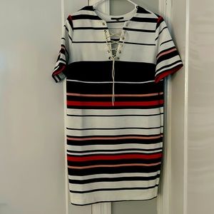 French connection dress like new with POCKETS